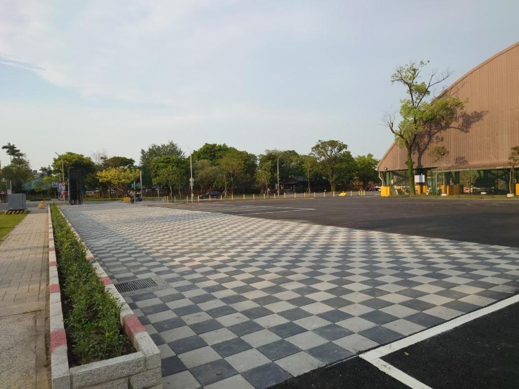 Michi Hotel - Luodong Exterior photo