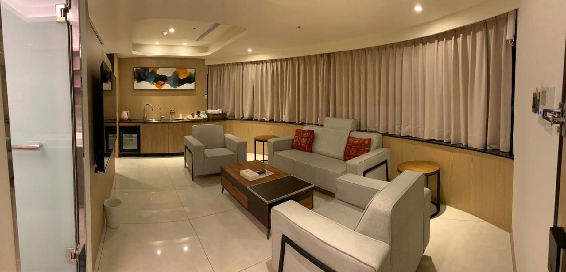 Michi Hotel - Luodong Exterior photo